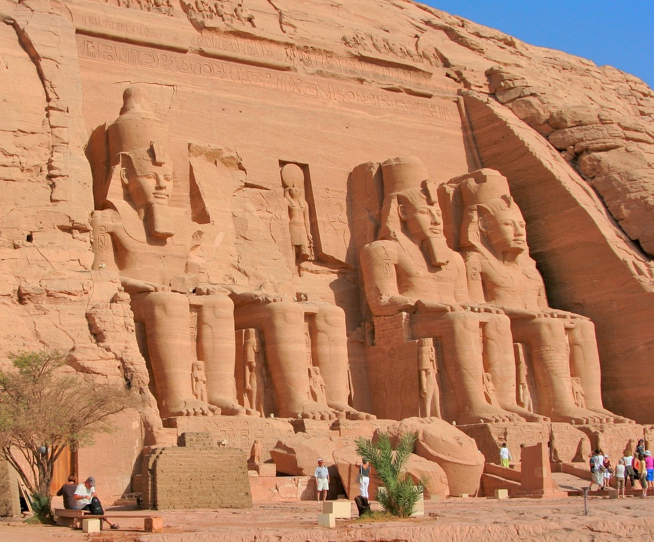 Privater Ausflug. 3-tägige Tour von Hurghada nach Luxor und Assuan mit Fahrzeug | Abu Simbel inklusive  